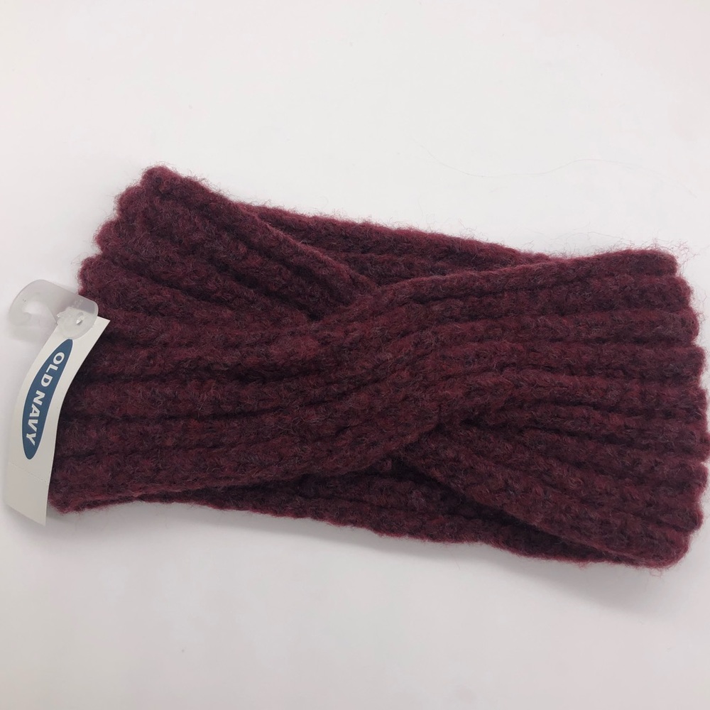 •Maroon ear warmer/head wrap